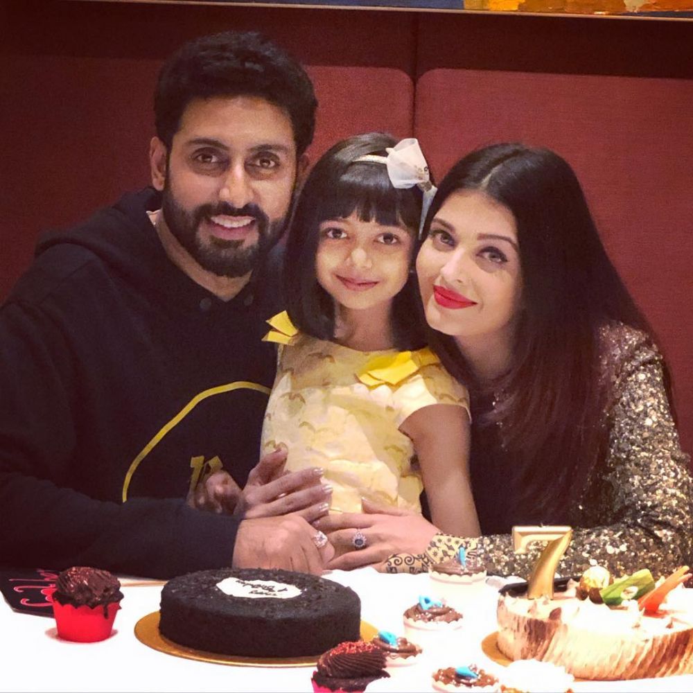 Super Couple! 10 Potret Mesra Aishwarya Rai dan Abhishek Bachchan