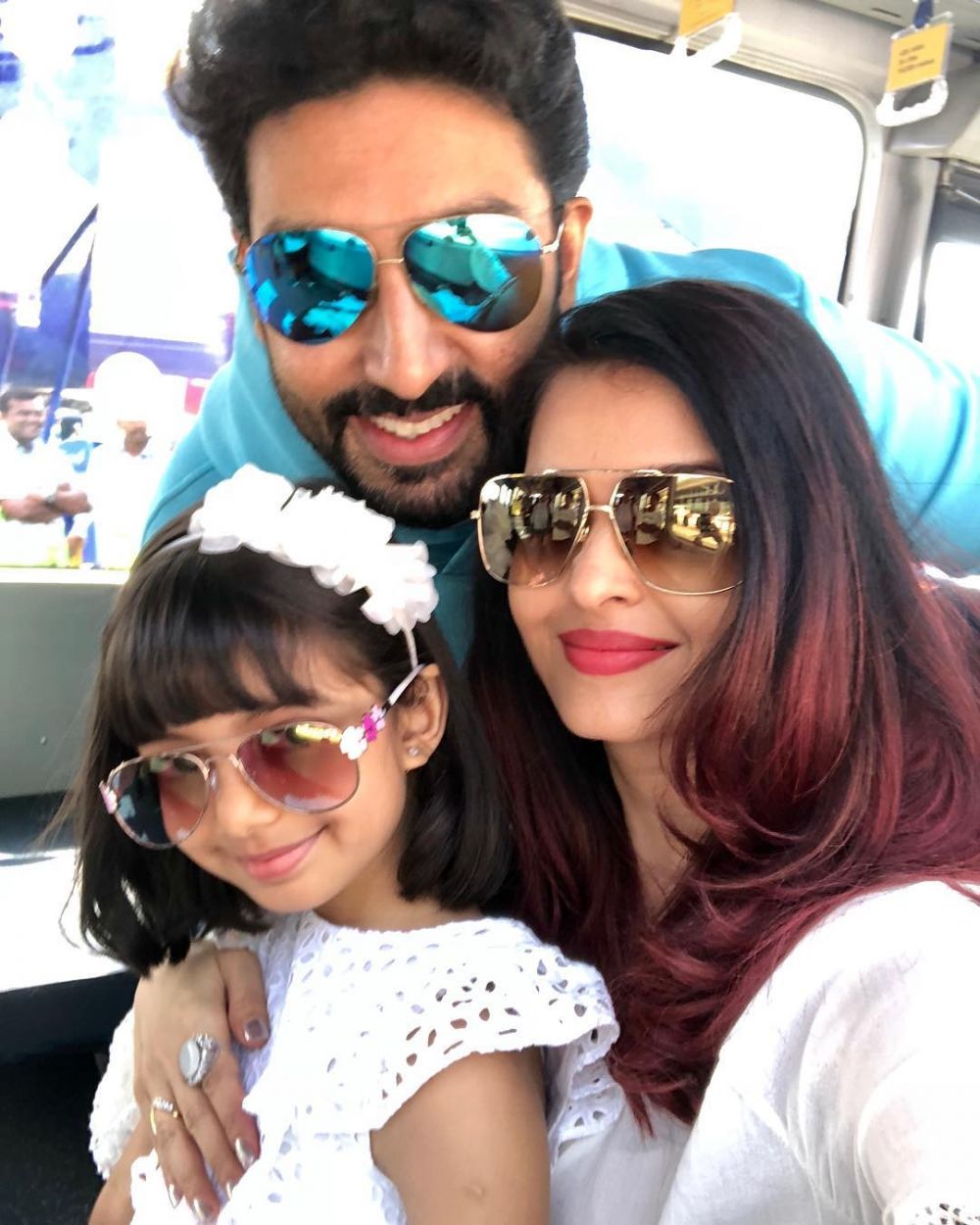 Super Couple! 10 Potret Mesra Aishwarya Rai dan Abhishek Bachchan