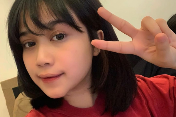 7 Artis ini Kerap Disangka Sudah Mualaf Gegara Belajar Lintas Agama