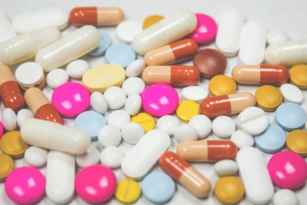 Resistensi Antimikroba Jadi Persoalan Serius, Apotek dan Toko Obat Perlu Kontrol Pemberian Antibiotik