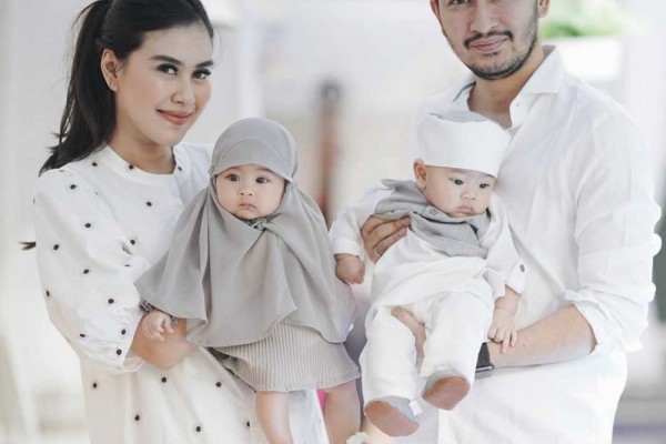 Rumah 5 Artis ini Tambah Ramai Setelah Dikaruniai Anak Kembar