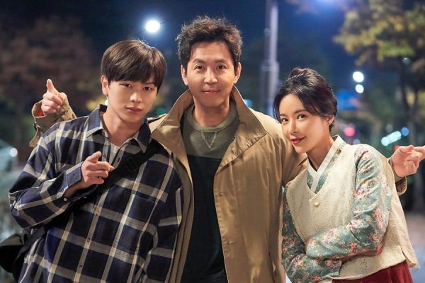 Penuh Misteri, Ini 5 Pesan Moral di KDrama 'Mystic Pop-Up Bar'