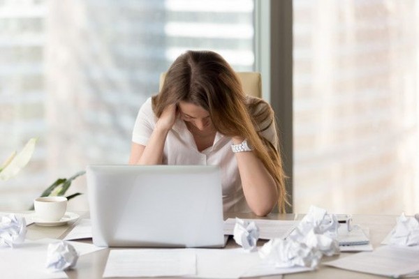 5 Cara Atasi Stres Akibat Problem Finansial, Stop Panik & Cari Peluang