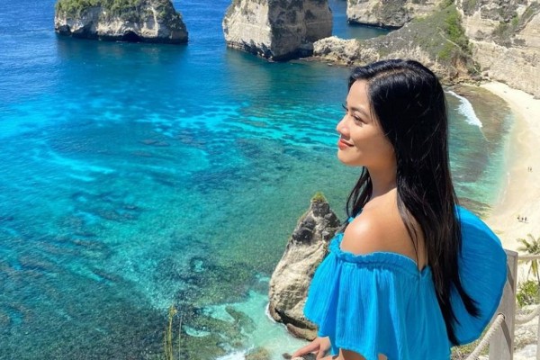 Gak Cuma Nathalie Holscher, 10 Artis Besar Ini Juga Pernah Keguguran