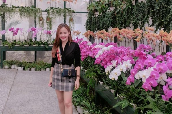 Single Mom Hits, 10 Potret Menawan Voke Victoria Suara Hati Istri