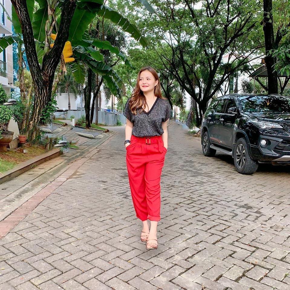 Single Mom Hits, 10 Potret Menawan Voke Victoria Suara Hati Istri