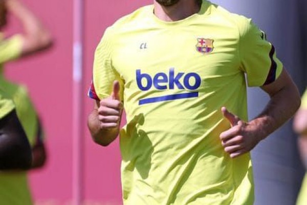 Bek Barcelona Sampai Menangis Usai Bikin Blunder