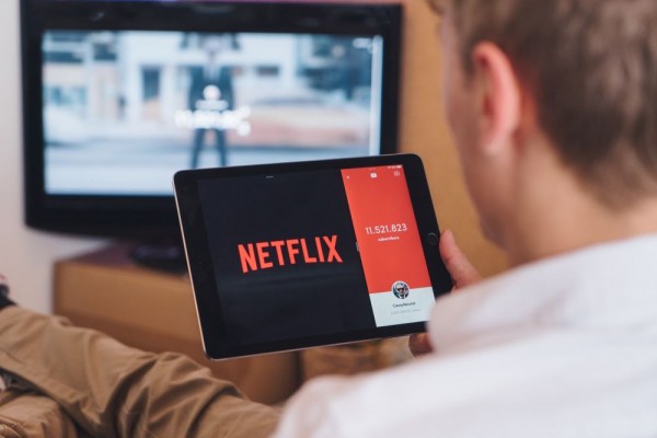 Akhirnya, Pengguna Layanan Telkom Bisa Streaming Netflix!