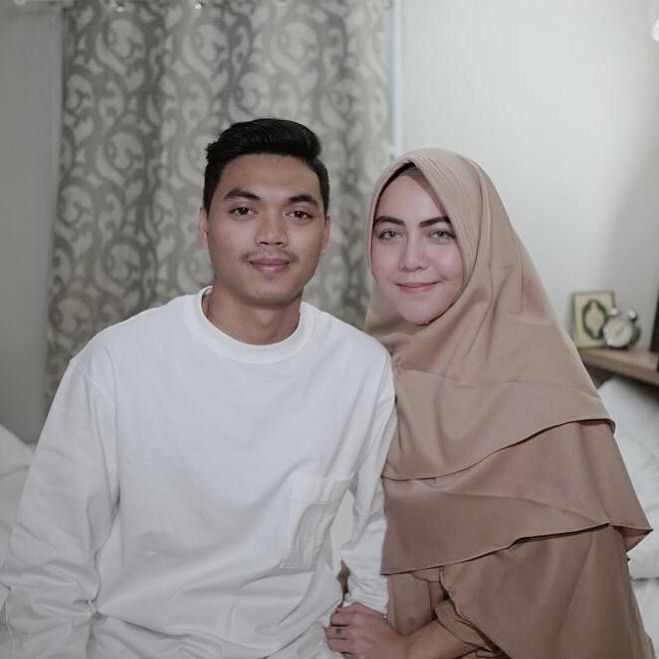 10 Potret Ratu Rizky Nabila, Istri Bintang Persija Alfath ...