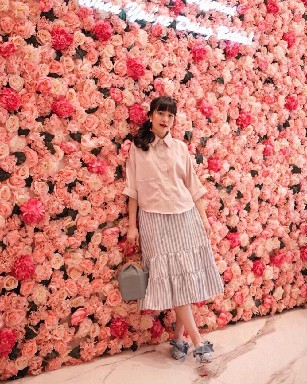 10 OOTD Tema Stripe Ala Vanessa Andrea, Menarik dan Gak Bosan!