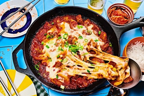 Selain Dalgona, 7 Makanan Viral dari Korea Ini Juga Patut Kamu Coba