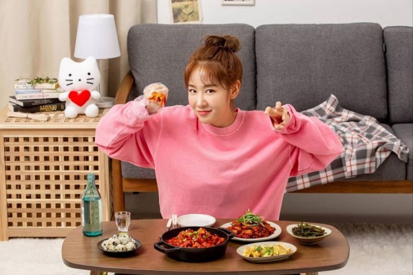 10 Potret Memukau Soyou Eks Sistar yang Makin Sukses Bersolo Karier
