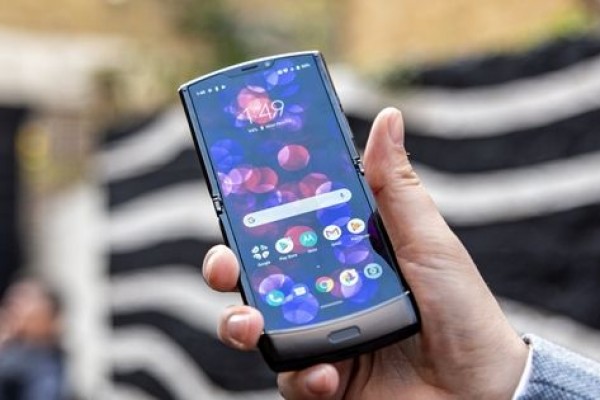 5 Smartphone Motorola dengan Spesifikasi Layar Tinggi di 2020