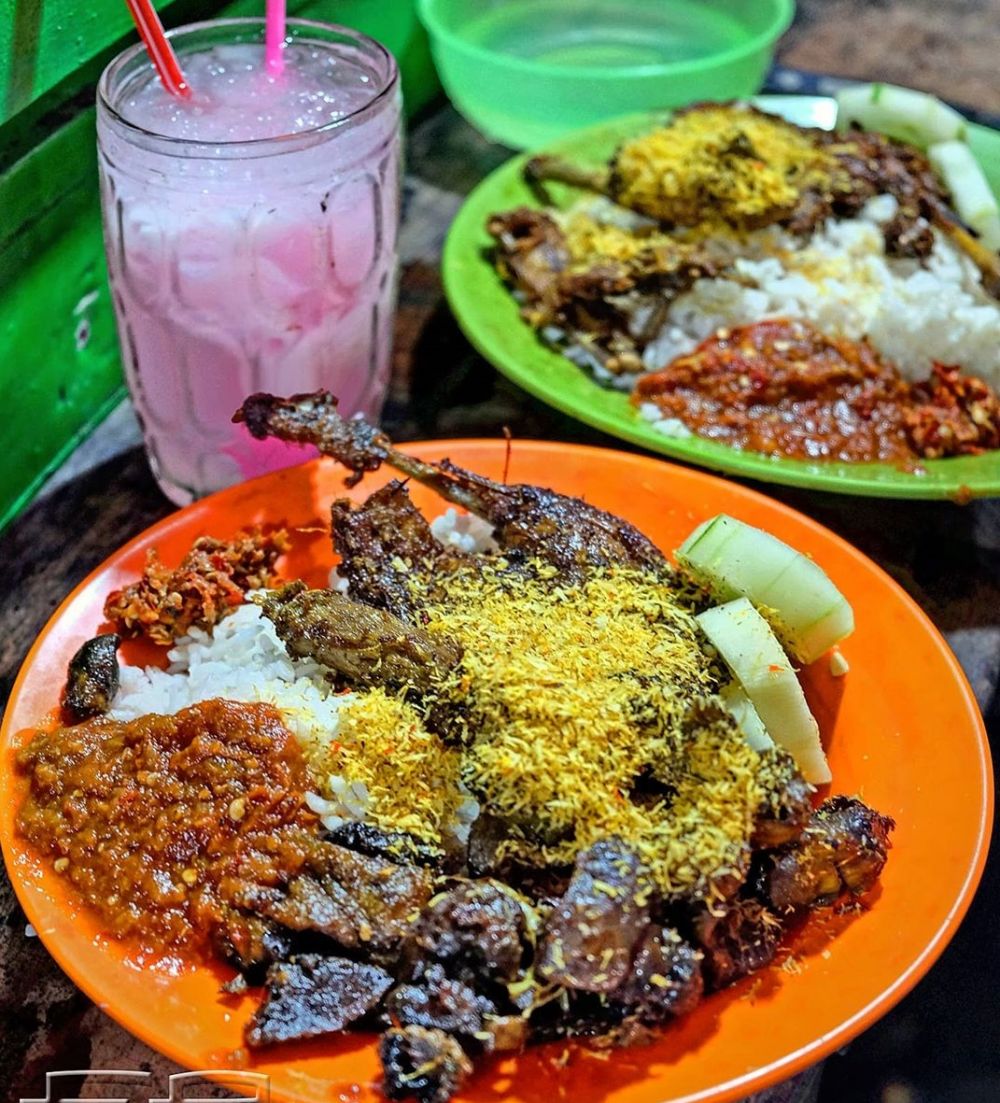 Bebek goreng Tugu