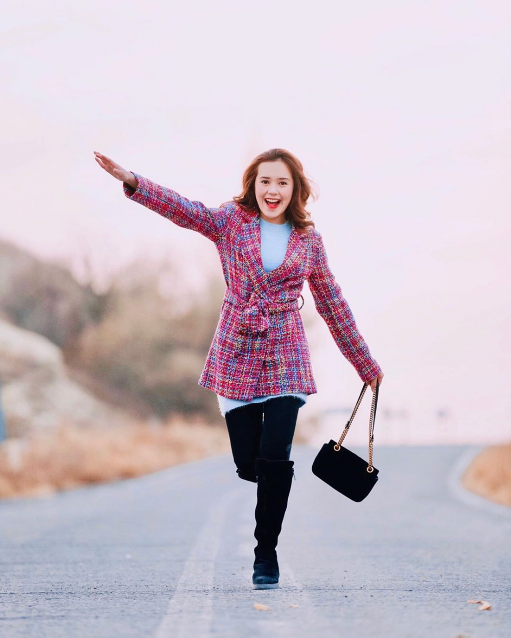 10 Ide Mix and Match dengan Outer ala Beby Tsabina, Stylish Banget!