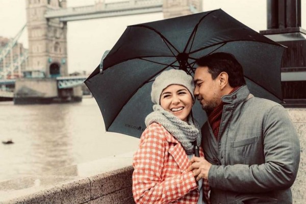 Artis Ini Akhirnya Nikah dengan Mantan Pacar, Jodoh Tak Akan Lari