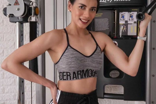 Calon Istri Deddy Corbuzier 10 Potret Menawan Sabrina Saat Olahraga<script async src=