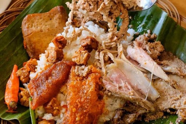 10 Lauk Pendamping Gudeg yang Sedap, Bikin Selera Makan Meningkat