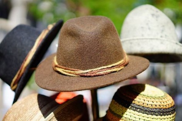 7 Jenis Topi Pria Yang Wajib Kamu Tahu Bro