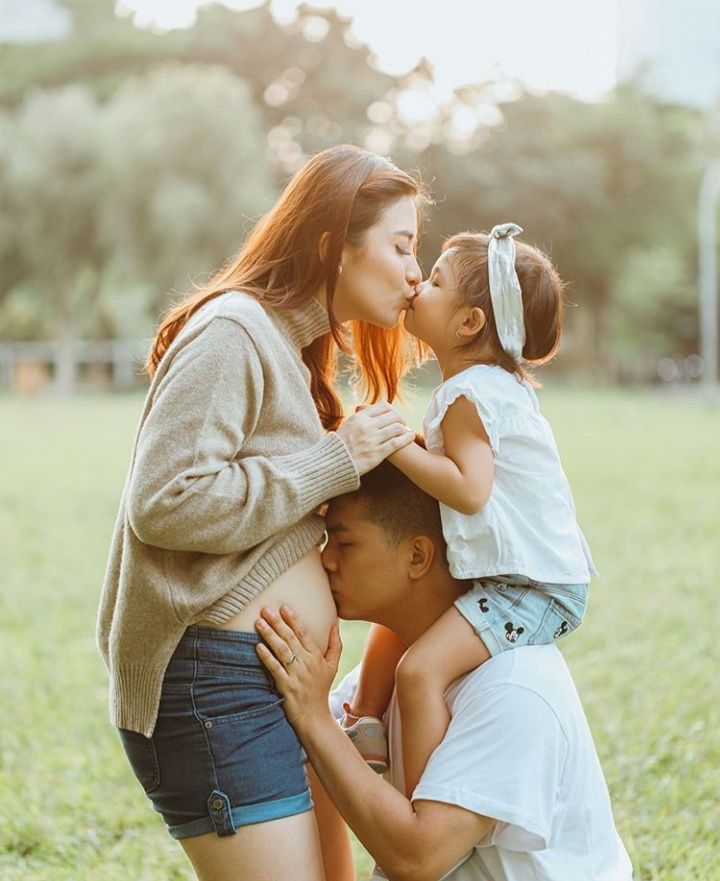 9 Potret Keluarga Glenn dan Chelsea Olivia Sambut Anak Kedua, Kompak!