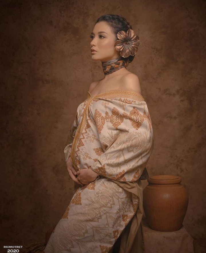 Aura Bumil Terpancar, 9 Potret Chelsea Olivia yang Makin Menawan