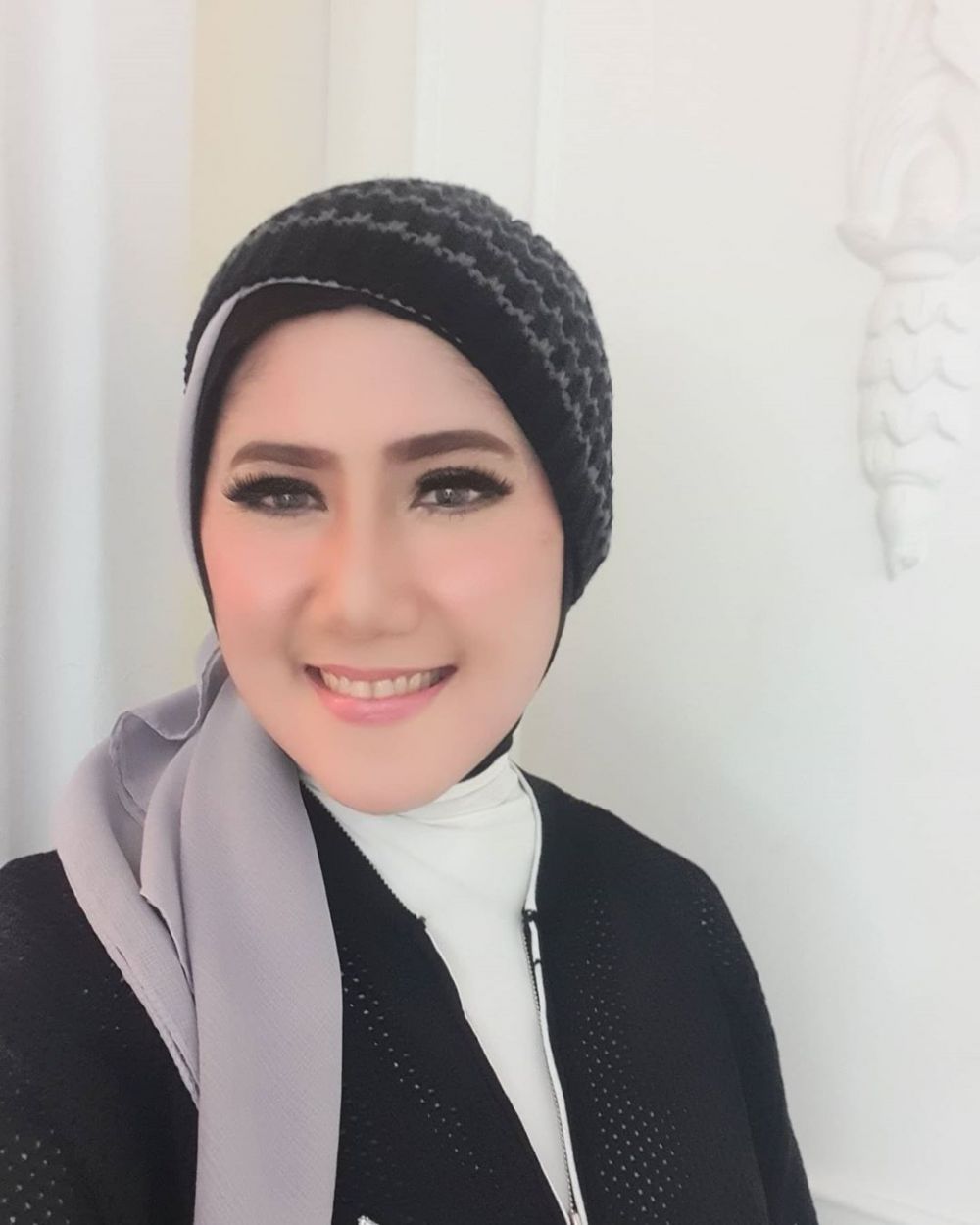 Hijrah, Penampilan Terbaru 8 Penyanyi Dangdut yang Sekarang Berhijab
