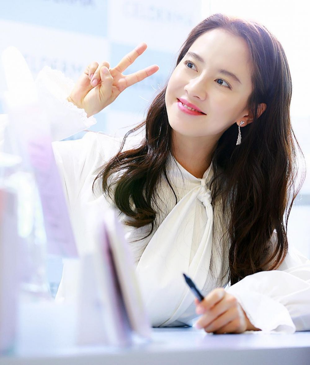 Single Mom Di Was It Love 12 Pesona Awet Muda Song Ji Hyo Di Usia 38