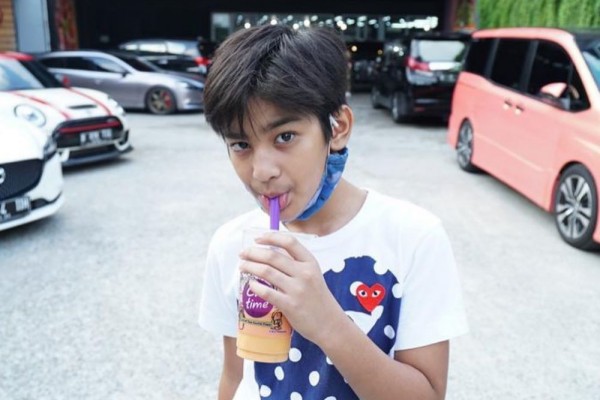 10 Potret Kece Kenzy Taulany, Anak Andre Taulany yang Curi Perhatian