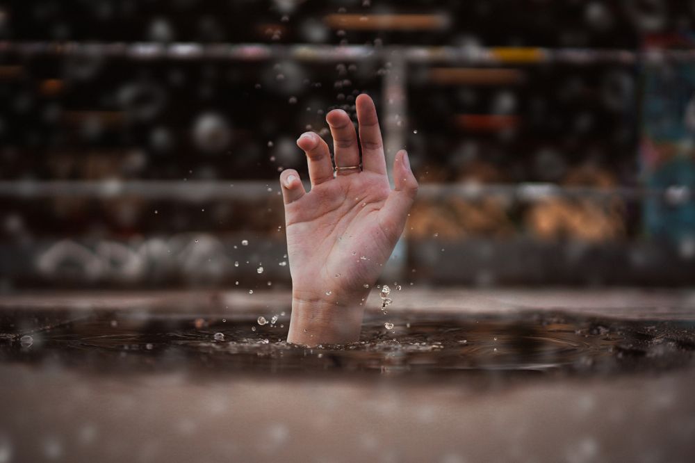 Bocah 5 Tahun Nyaris Tenggelam Saat Bermain di Wahana Air OKU Timur