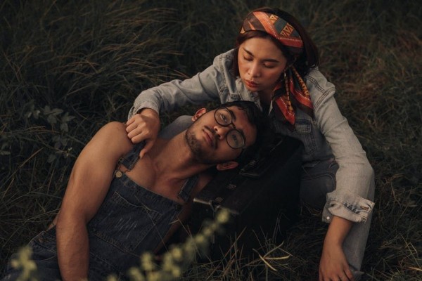 Jangan Salah Kira, 5 Beda Pasangan yang Betulan Cinta atau Cuma Obsesi