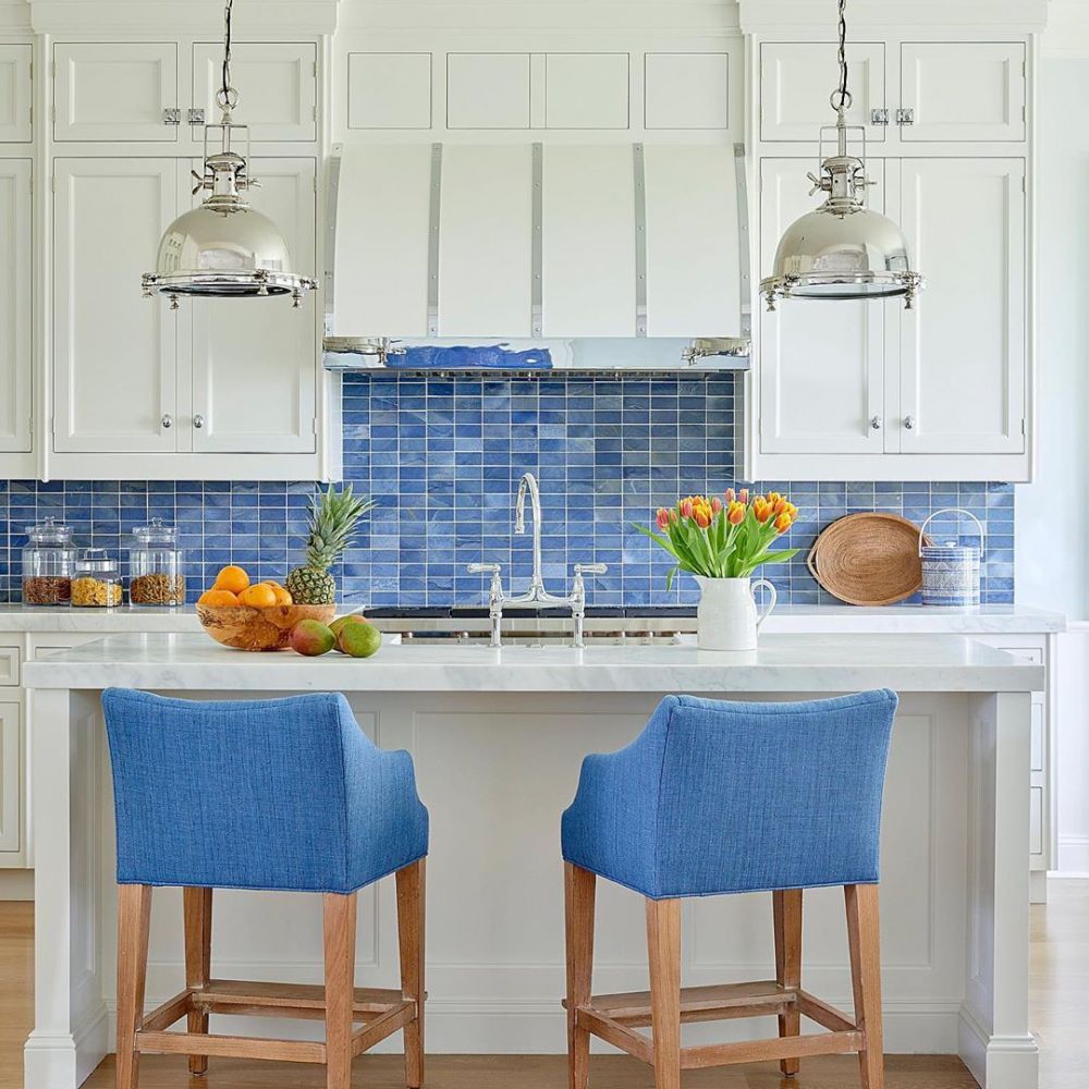 Dapurmu Makin Estetik dengan 10 Desain Backsplash Keramik Ini!