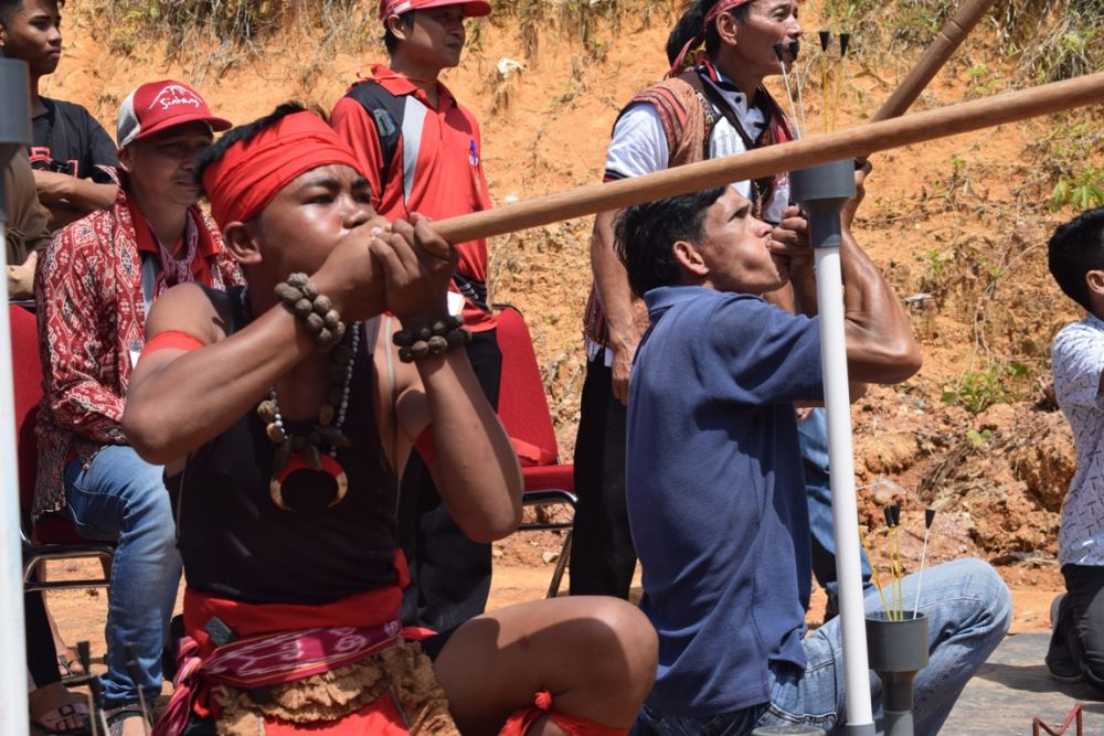 Tradisi Penggal Kepala di Suku Dayak yang Muncul ketika Konflik Sampit