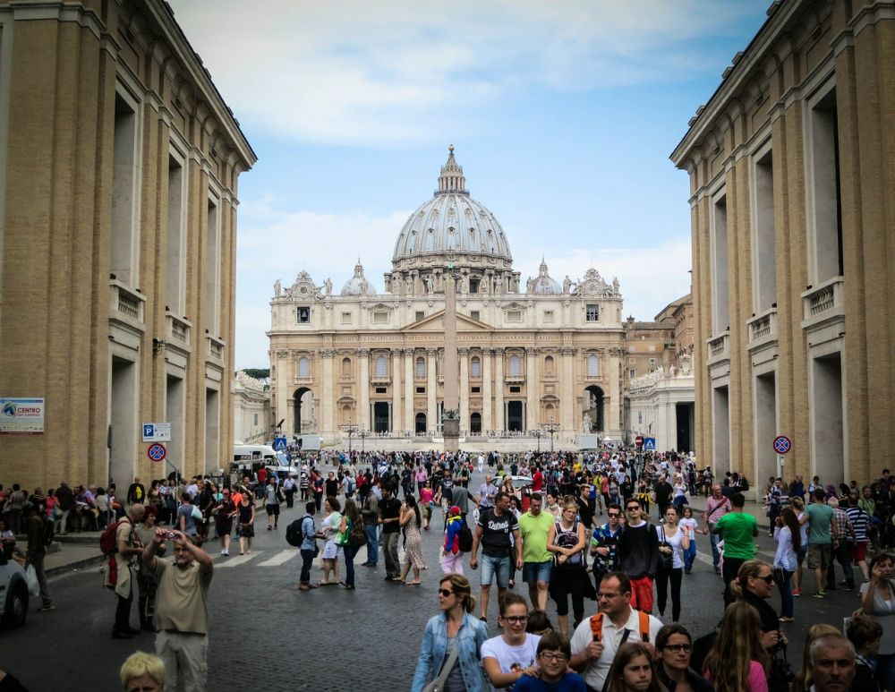 Cerita Milenial Pandeglang Jalani Ramadan di Vatikan