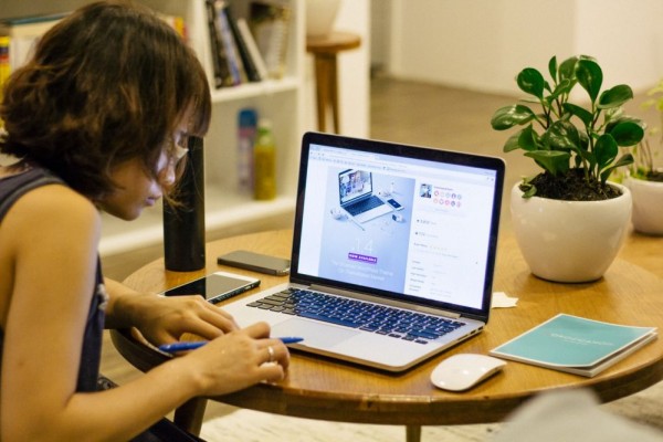 5 Tips Tetap Produktif ketika Kamu Dapat Shift Kerja Malam Hari