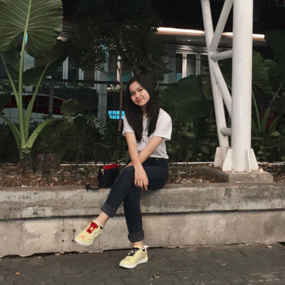 9 Potret Manis Claudia Chatline, Artis Sinetron Dari Jendela SMP