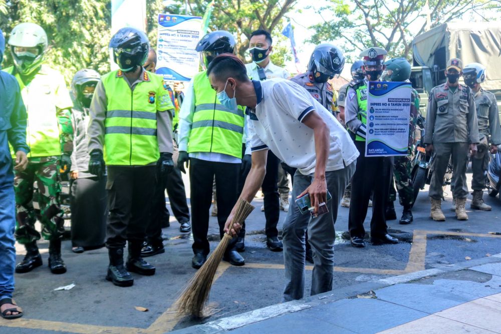 Razia di Pasar Segiri Samarinda, 25 Orang Kedapatan Tak Pakai Masker