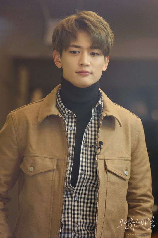 5 Alasan Choi Minho Shinee Dapat Julukan Flaming Charisma