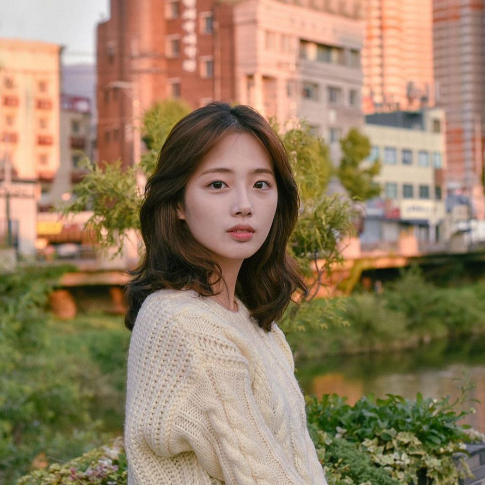 8 Artis Rookie Korea Dengan Feed Instagram Estetik