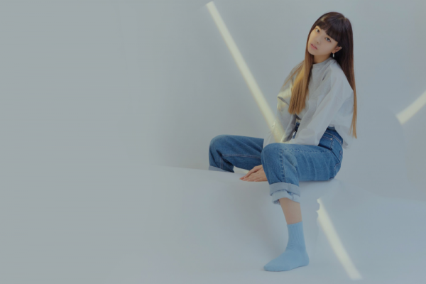 10 Inspirasi Padu Padan Jeans ala ITZY, Trendy dan Gampang Ditiru!