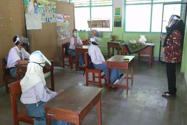 PTM Terbatas di Jatim Boleh Digelar di Daerah Level 1, 2, 3