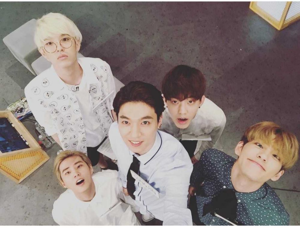 10 Potret Selfie Sungjin DAY6 yang Memukau Abis, Bikin My Day Kangen!