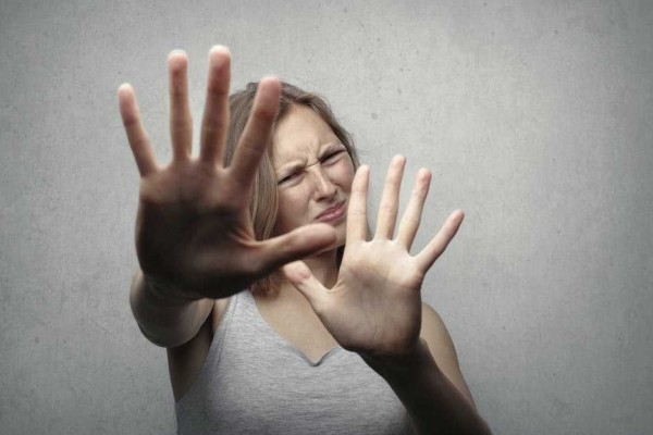 Suka Minder Saat Bergaul dengan Orang Lain? Coba Lakukan 5 Hal Ini!