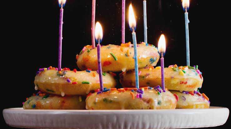 Bisa Bikin Sendiri di Rumah! 9 Makanan Pengganti Kue Ulang Tahun