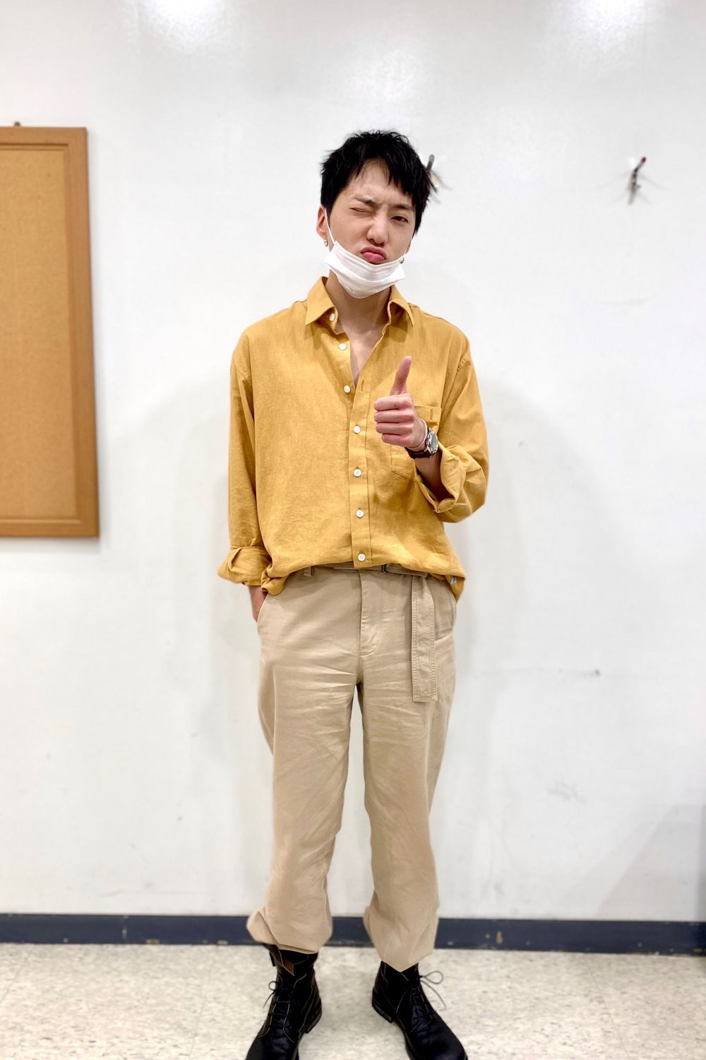 Buat Para Pria, Intip 5 Mix and Match Earth Tone ala Seung Yoon WINNER