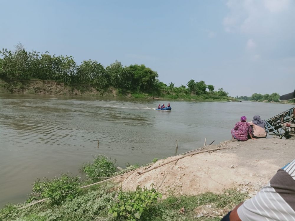 Berenang Bersama 4 Temannya, Bocah 8 Tahun Tenggelam di Bengawan Solo
