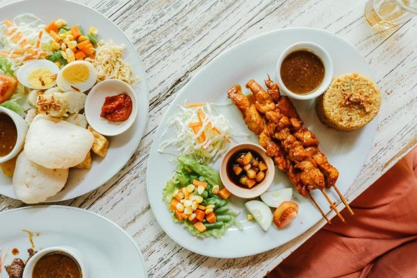 5 Makanan Indonesia yang Sering Dipraktikkan oleh Orang Luar Negeri