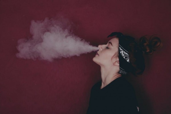 Nge-vape Bisa Tingkatkan Risiko Depresi? Begini Kata Para Ahli