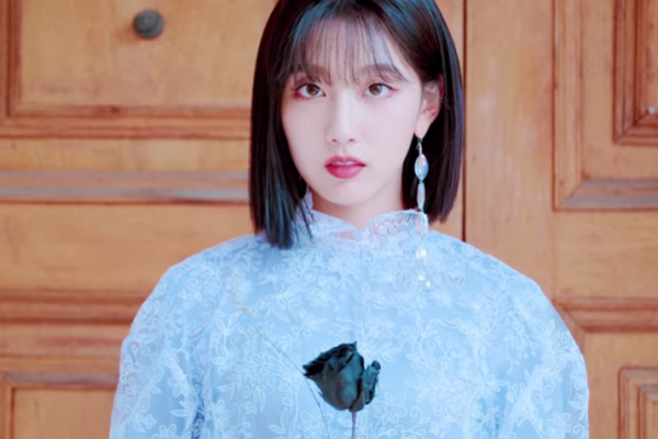 Lovelyz Comeback! 9 Potret Jung Yein Makin Dewasa dengan Rambut Pendek