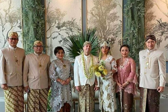 Intip 9 Ide Dekor Pernikahan Kareyca Moeloek, Kakak Chef Renatta