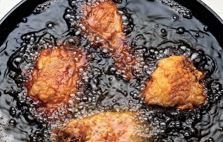 Resep Ayam Goreng Lengkuas ala Devina Hermawan, Aromanya Bikin Ngiler!